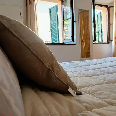 Romantic Getaway On Apartment